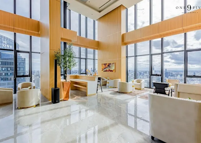 Appartement King Bed With Living Pool And Gym Mrt 200m *