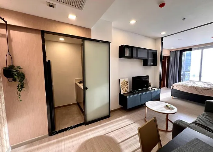 Appartement King Bed With Living Pool And Gym Mrt 200m Bangkok